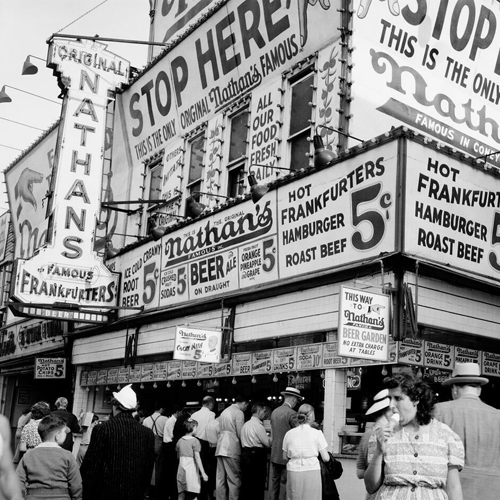 Andrew Herman, Nathan's Hot Dog Stand, Coney Island, 1939