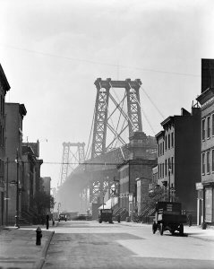 Berenice Abbott - Williamsburg Bridge, 1937