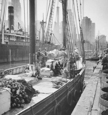 Gottscho-Schleisner, Inc. - Fishing boats, off Fulton Fish Market, East River, ca. 1932